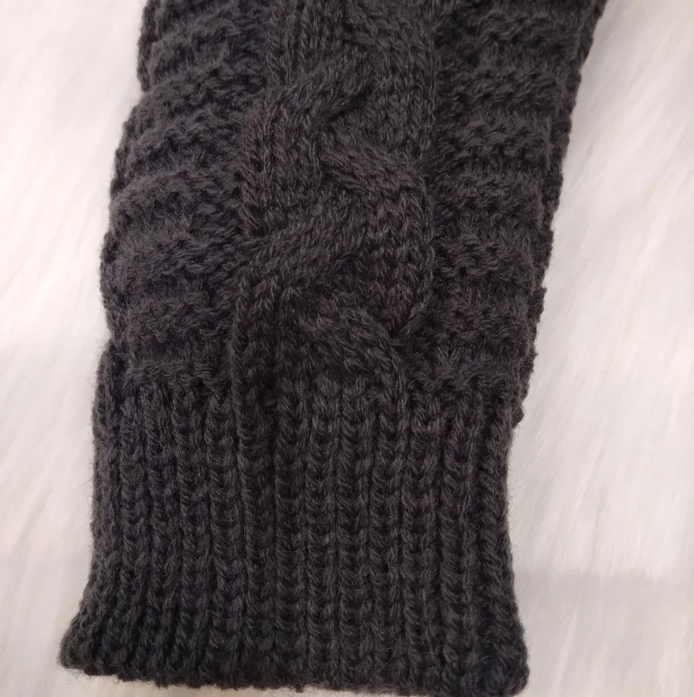 Fingerless Braided Knitted Gloves In Dark Gray - Picture 5 of 8